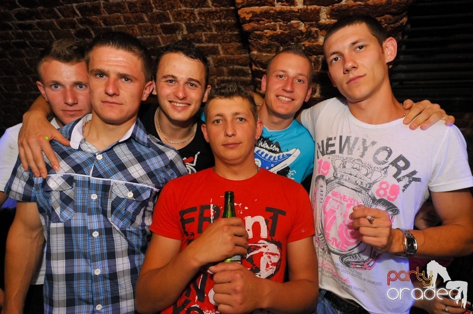 Golden Thursday @ Club Escape, 