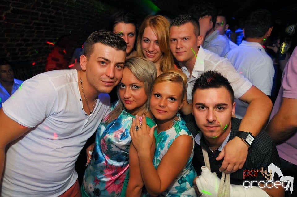 Golden Thursday @ Club Escape, 