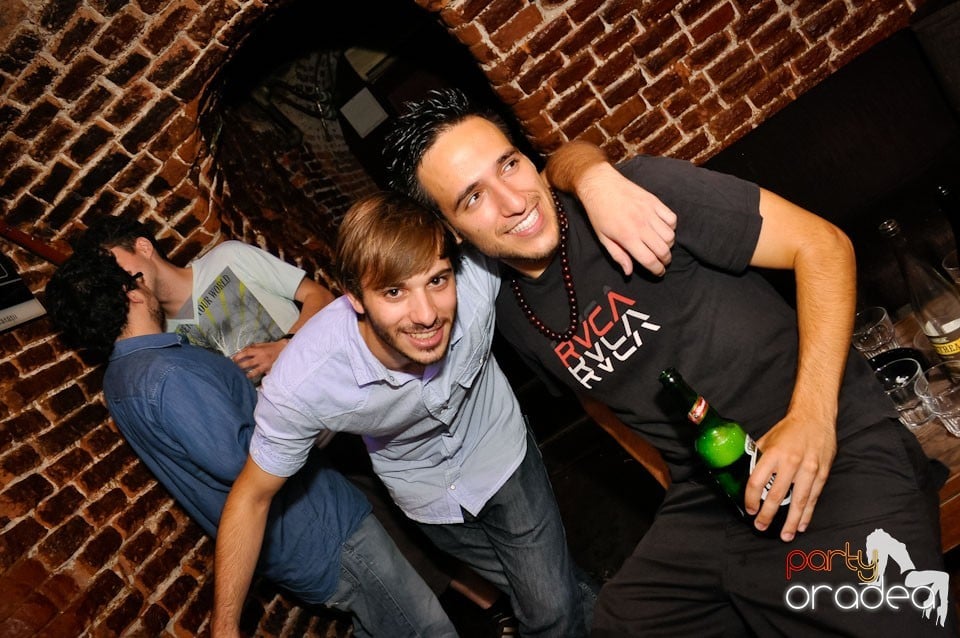 Golden Thursday @ Club Escape, 