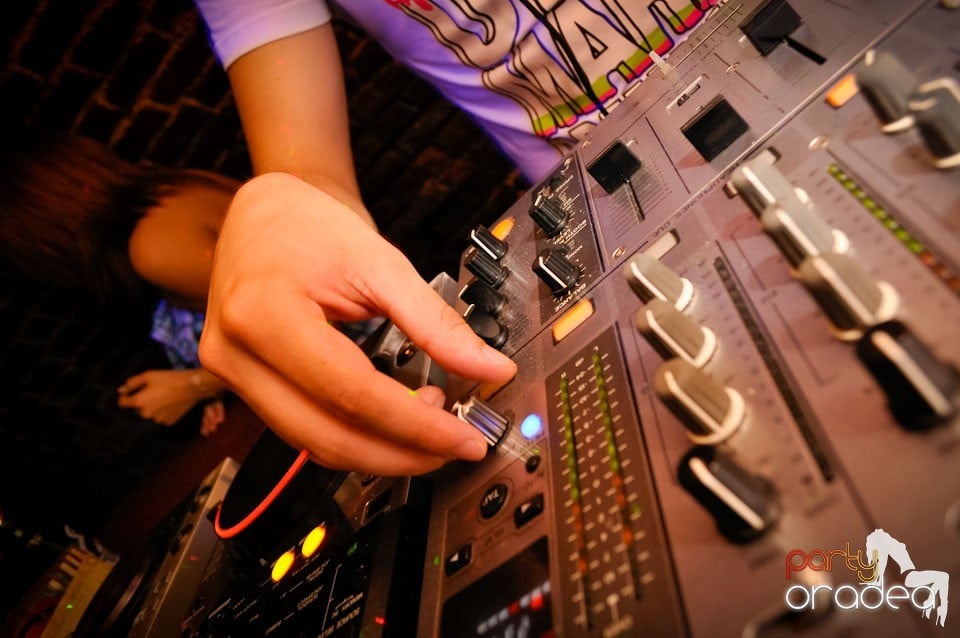 Golden Thursday @ Club Escape, 