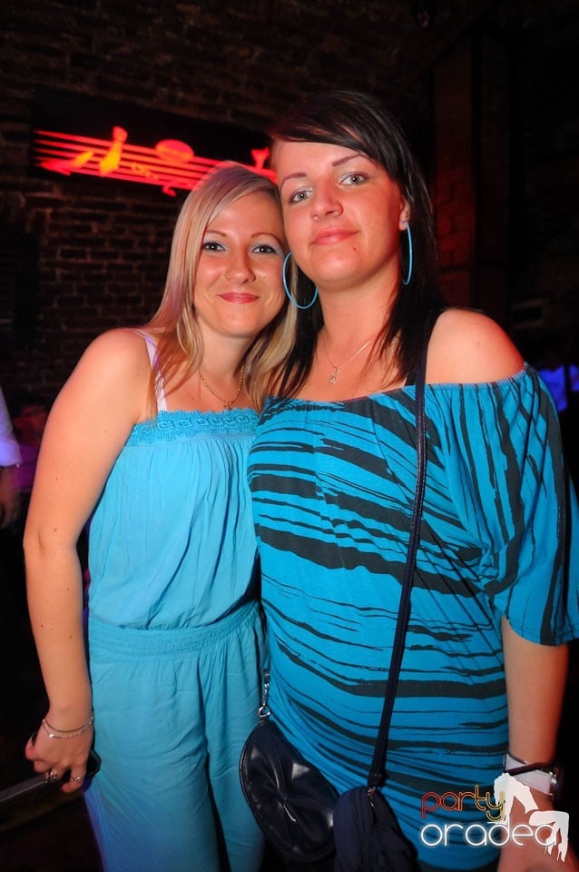 Golden Thursday @ Club Escape, 