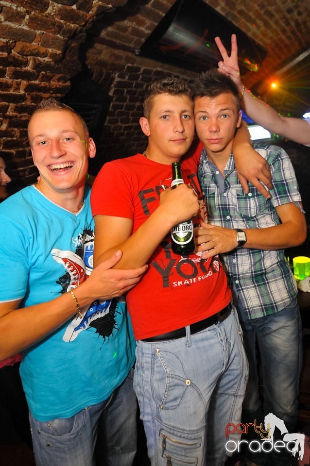 Golden Thursday @ Club Escape, 