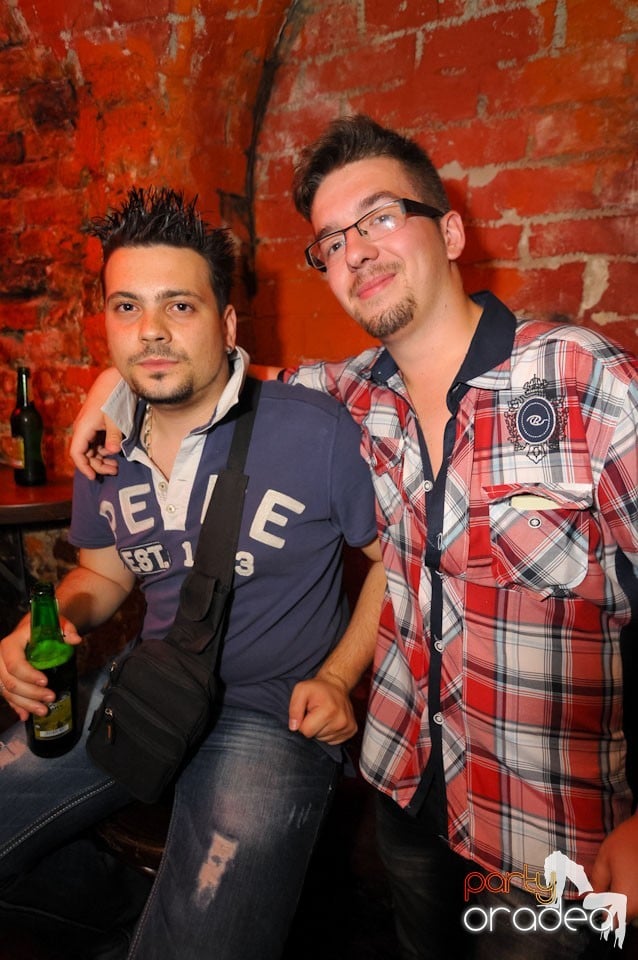 Golden Thursday @ Club Escape, 