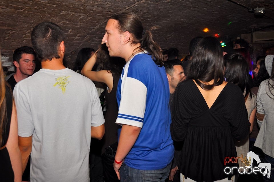 Goranga Party în Gekko, Gekko-Bánya