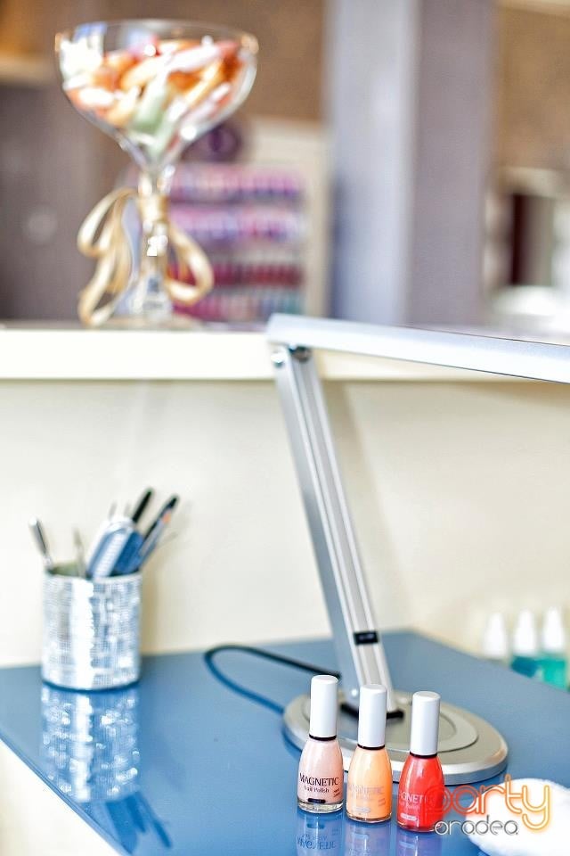 Gossip Nail Studio, Gossip Nail Studio