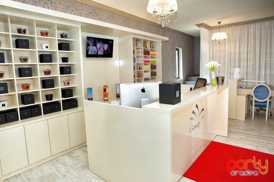 Gossip Nail Studio, Gossip Nail Studio
