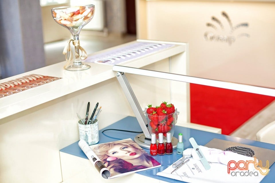 Gossip Nail Studio, Gossip Nail Studio