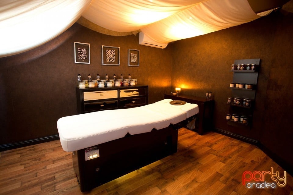 Gossip Nail Studio, Gossip Nail Studio