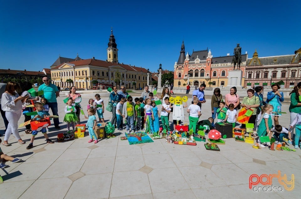 Grădina de Hârtie Reciclată, Oradea