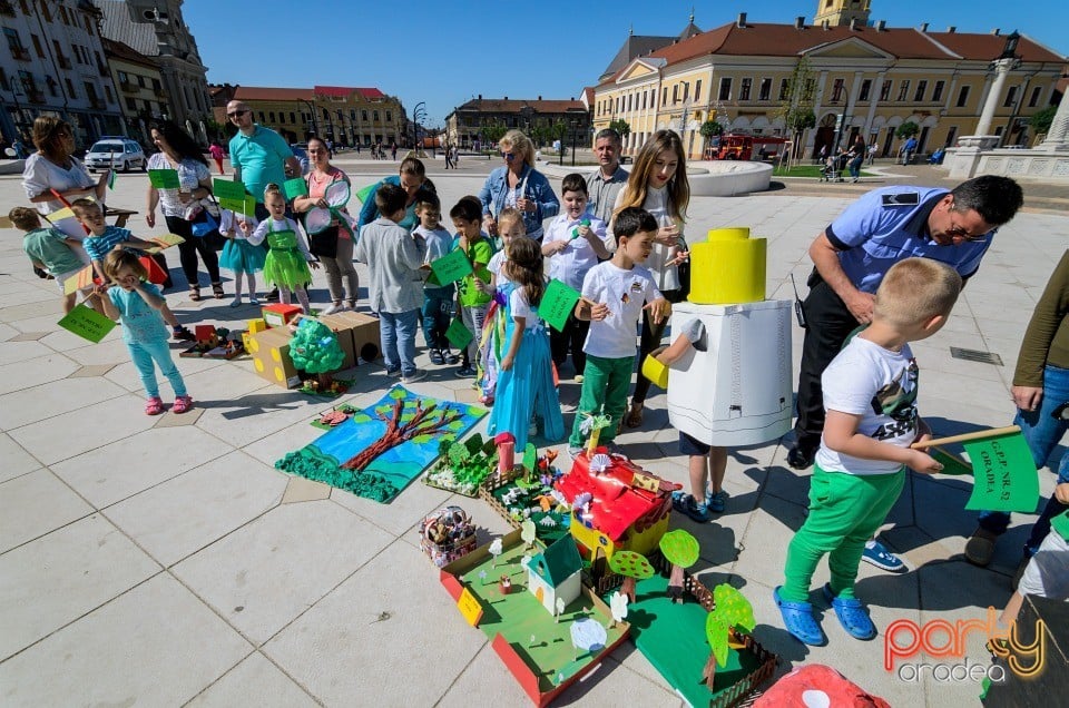 Grădina de Hârtie Reciclată, Oradea