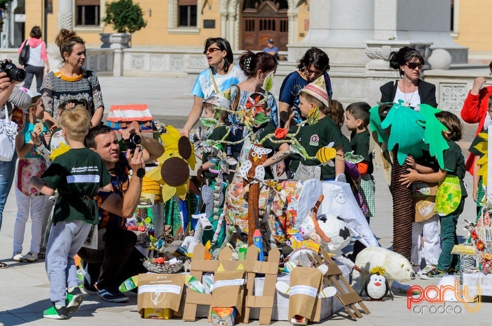 Grădina de Hârtie Reciclată, Oradea