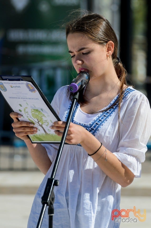 Grădina de Hârtie Reciclată, Oradea