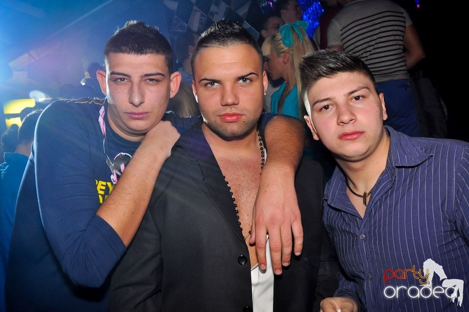 Grand Opening în The One Café & Club,