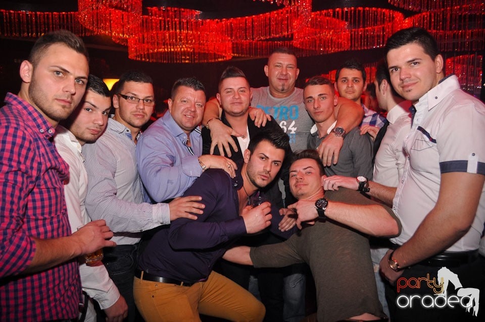Grand Opening în The One Café & Club,