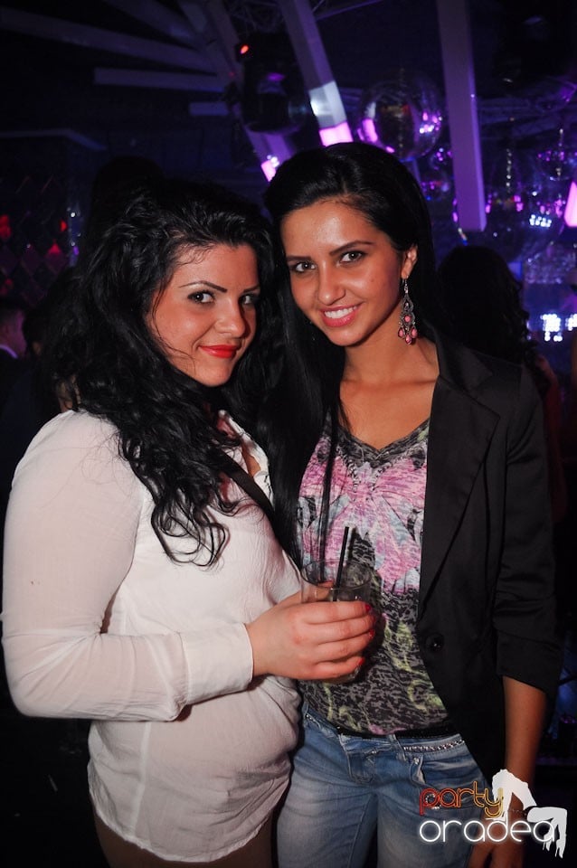 Grand Opening în The One Café & Club,
