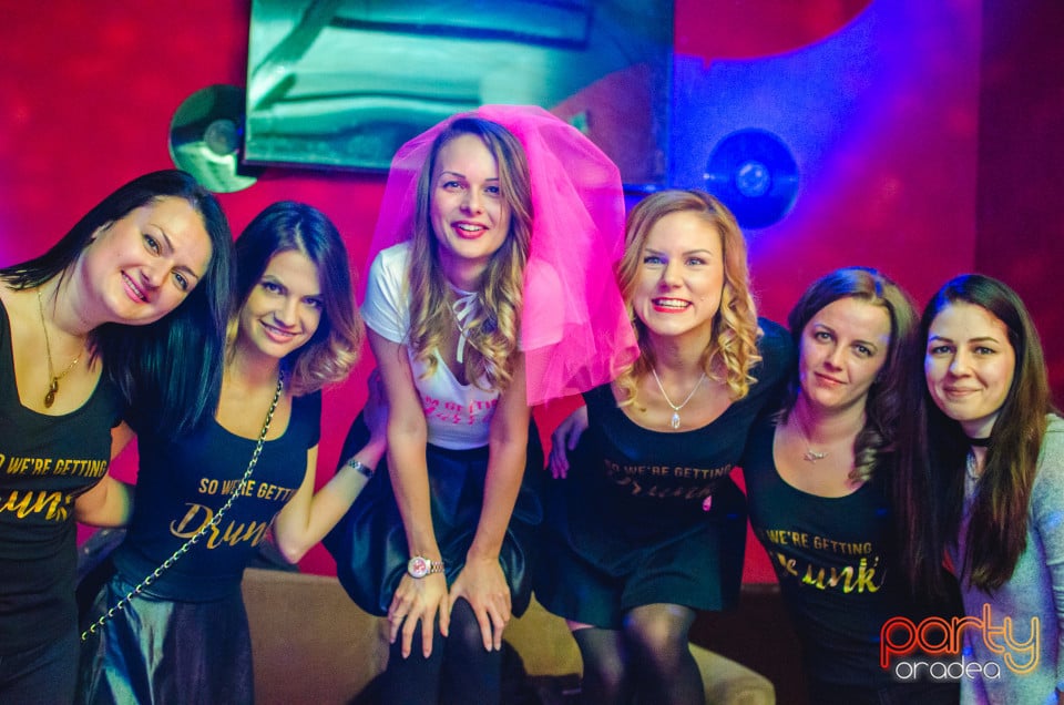 Saturday Night Party, Green Pub