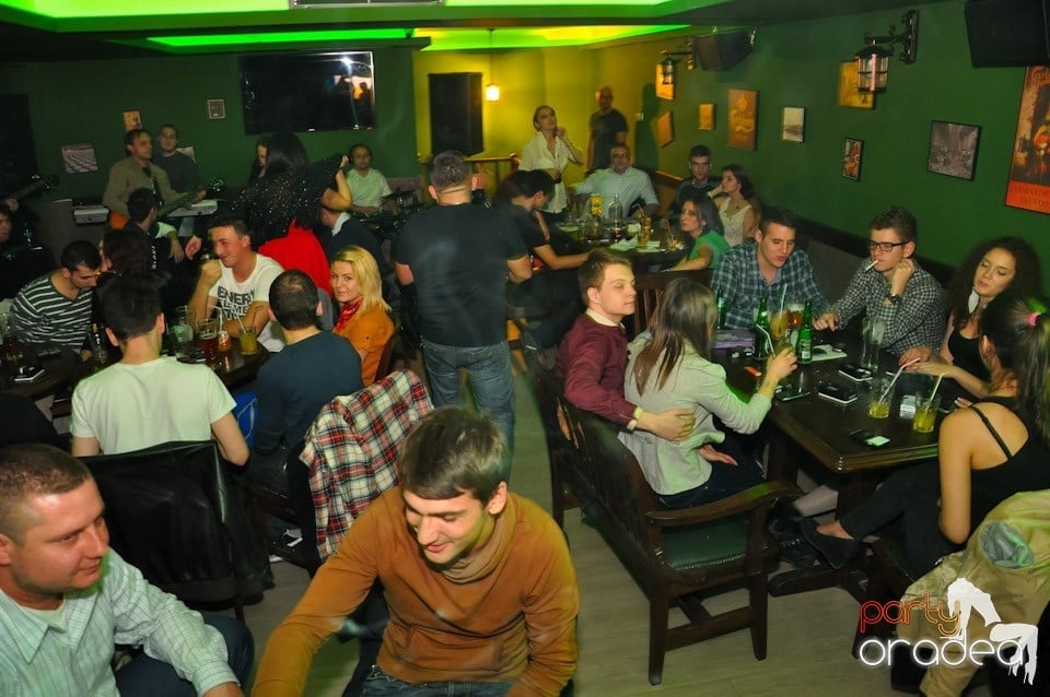 Green Pub dă start-ul la distracţie, Green Pub