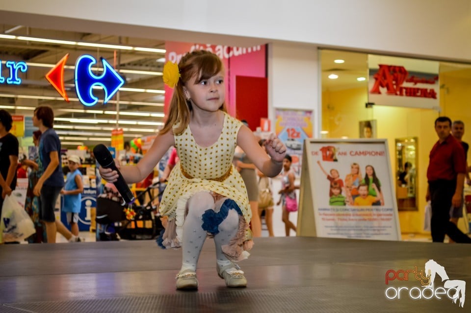 Carrefour - Grupul Muzical Luscynia & Kalliope Show Dance Team, Lotus Center