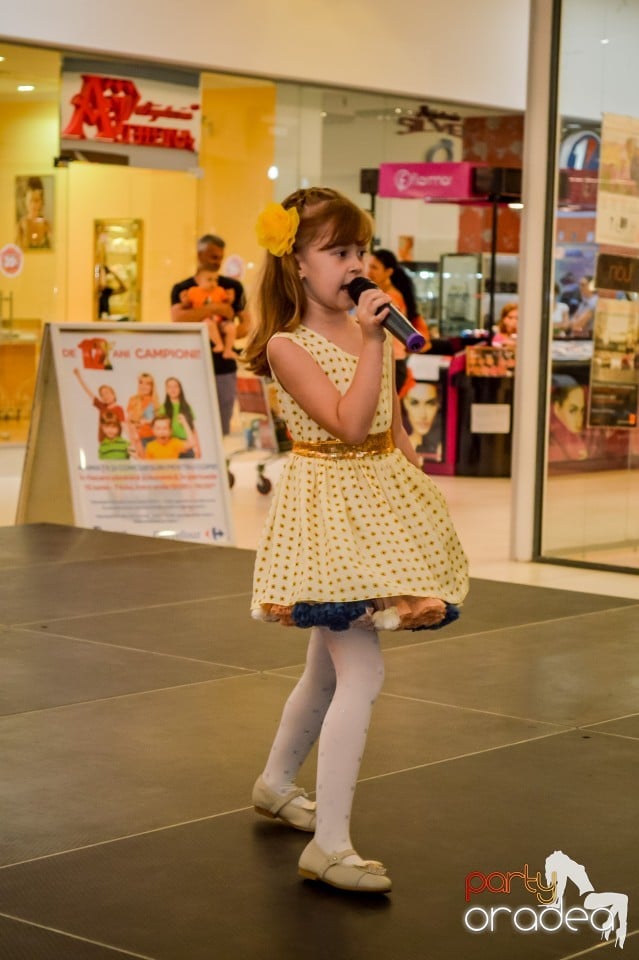 Carrefour - Grupul Muzical Luscynia & Kalliope Show Dance Team, Lotus Center