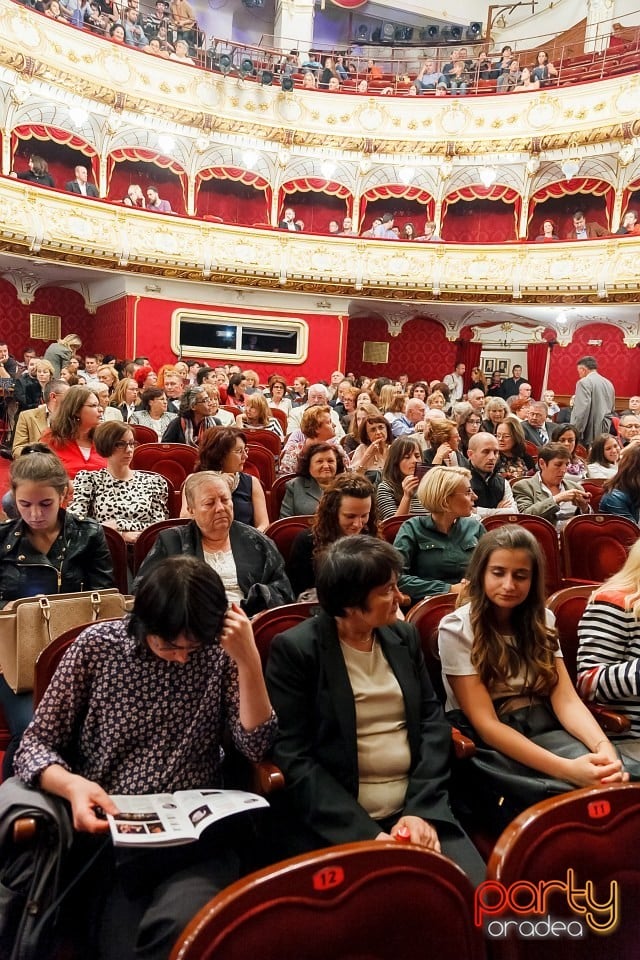 Hai iu iu, nu hey you you, Teatrul Regina Maria