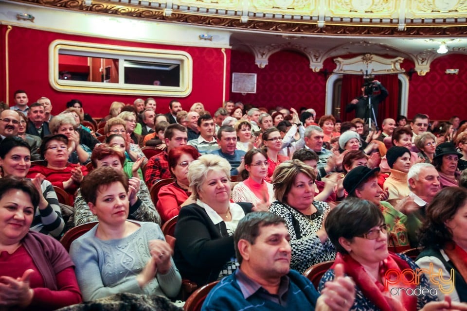 Hai să dăm mână cu mână, Teatrul Regina Maria