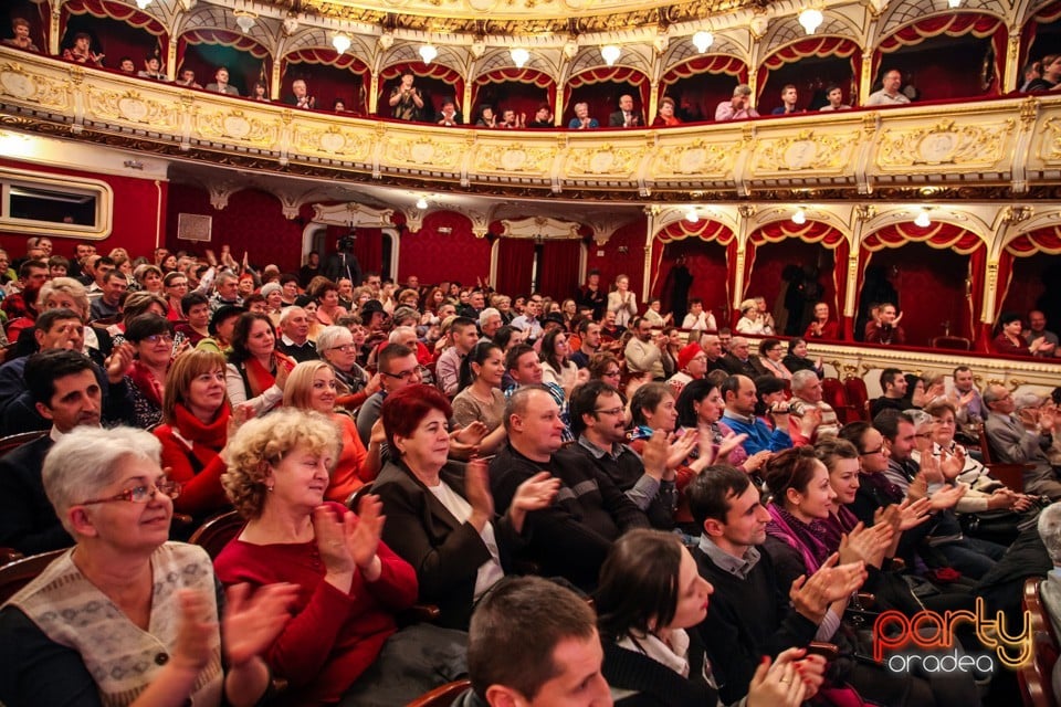 Hai să dăm mână cu mână, Teatrul Regina Maria