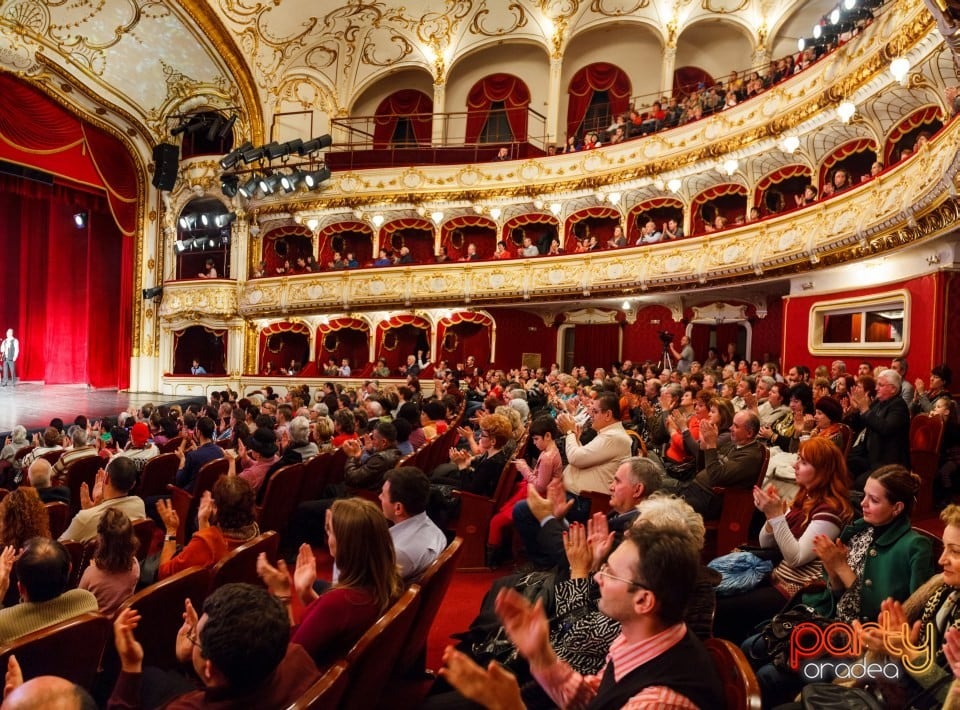 Hai să dăm mână cu mână, Teatrul Regina Maria