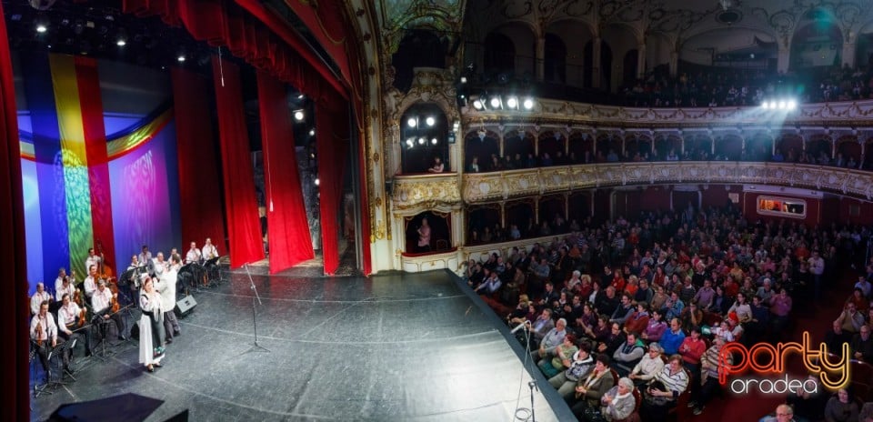 Hai să dăm mână cu mână, Teatrul Regina Maria