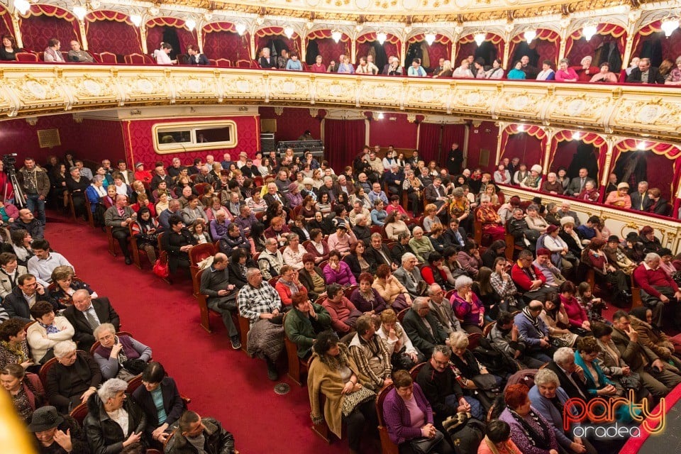 Hai să dăm mână cu mână!, Teatrul Regina Maria