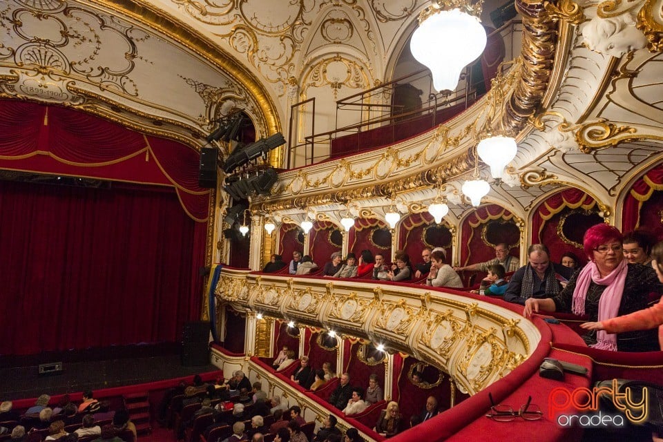 Hai să dăm mână cu mână!, Teatrul Regina Maria