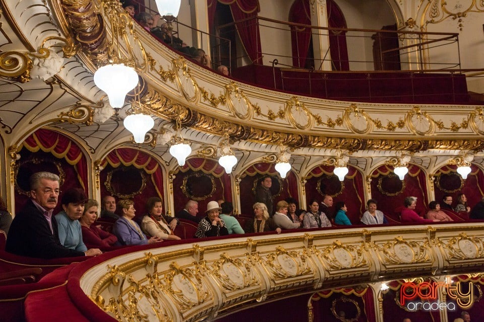 Hai să dăm mână cu mână!, Teatrul Regina Maria