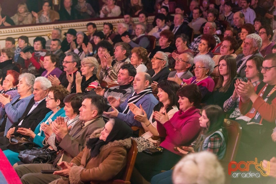 Hai să dăm mână cu mână!, Teatrul Regina Maria