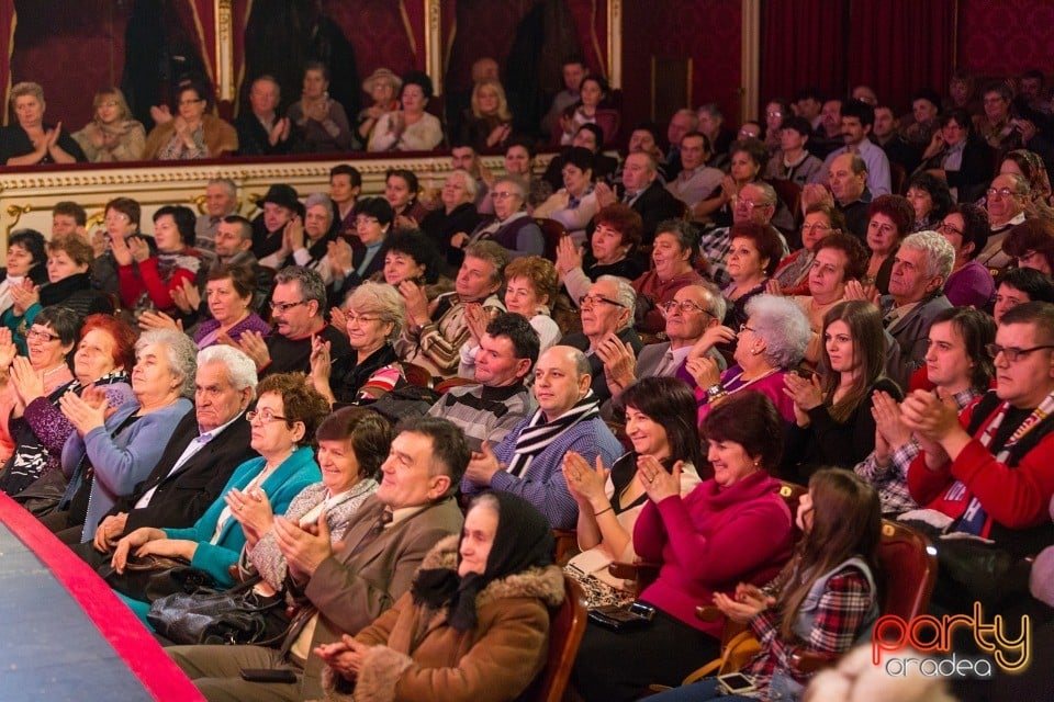 Hai să dăm mână cu mână!, Teatrul Regina Maria