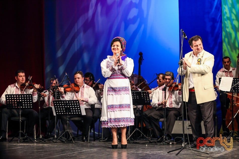 Hai să dăm mână cu mână, Teatrul Regina Maria