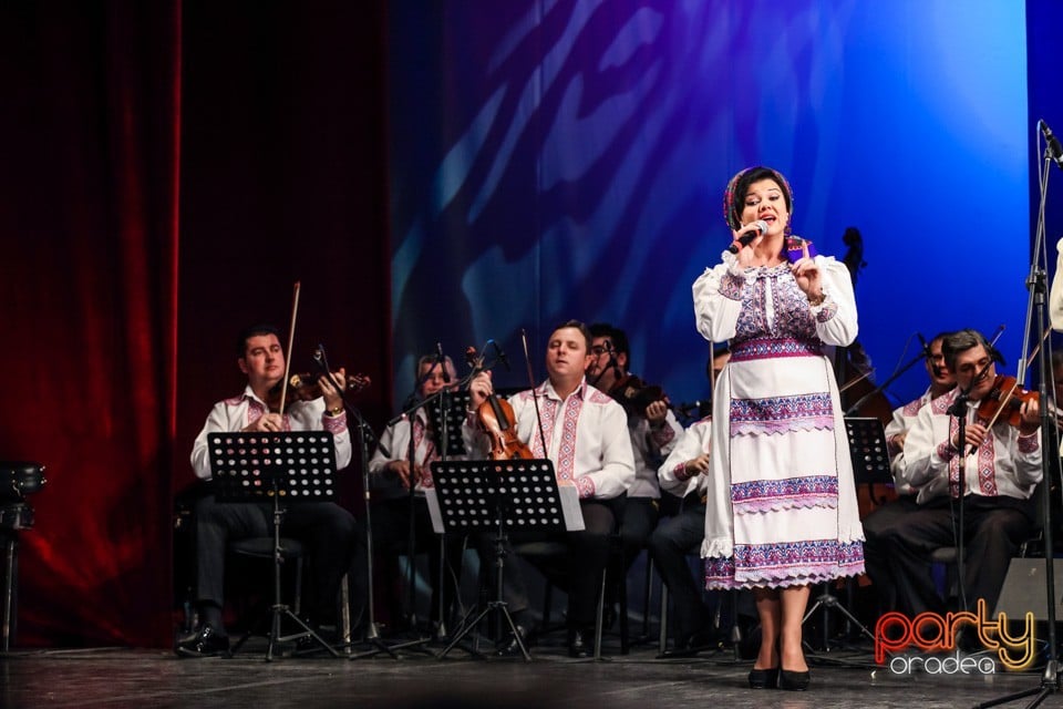 Hai să dăm mână cu mână, Teatrul Regina Maria