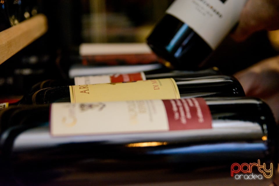 Hallo-Wine Party,