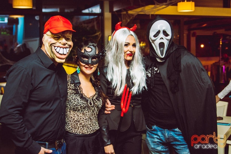 Halloween Costume Ball, Restaurant Rivo