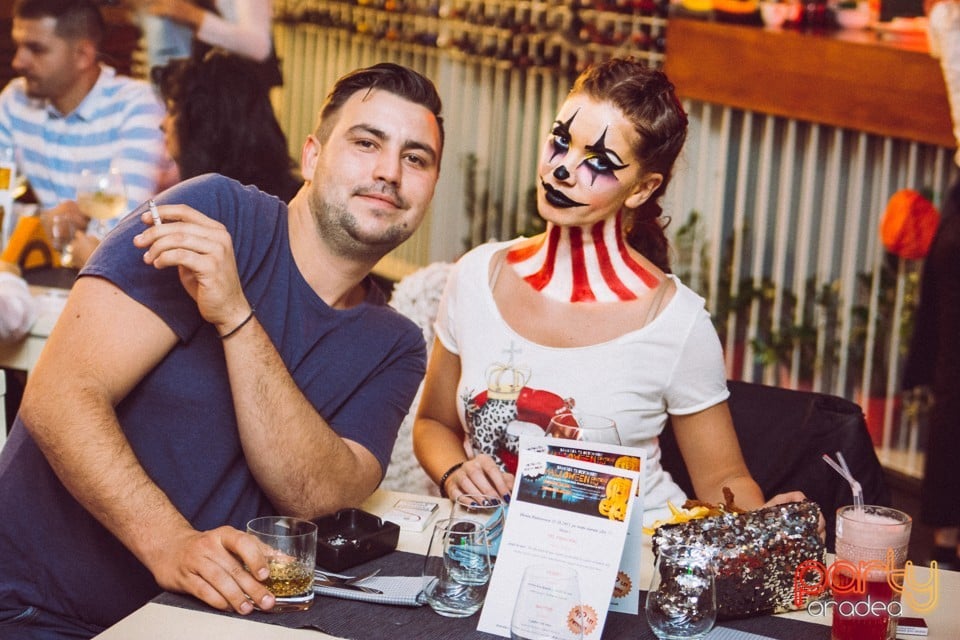 Halloween Costume Ball, Restaurant Rivo