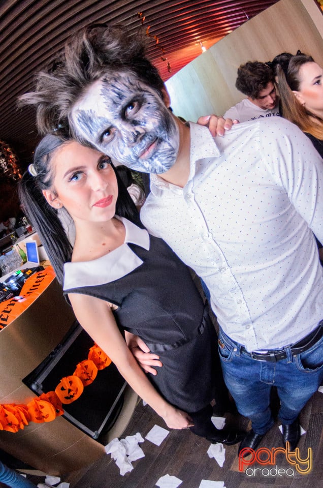 Halloween Horror Party, 