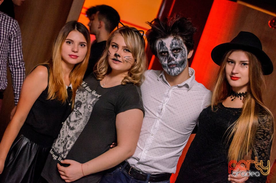 Halloween Horror Party, 