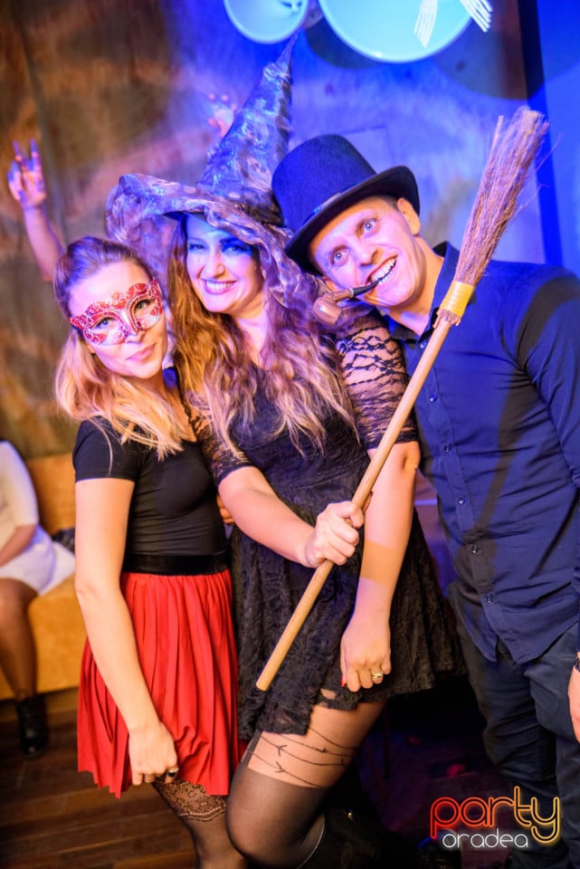 Halloween Horror Party, 