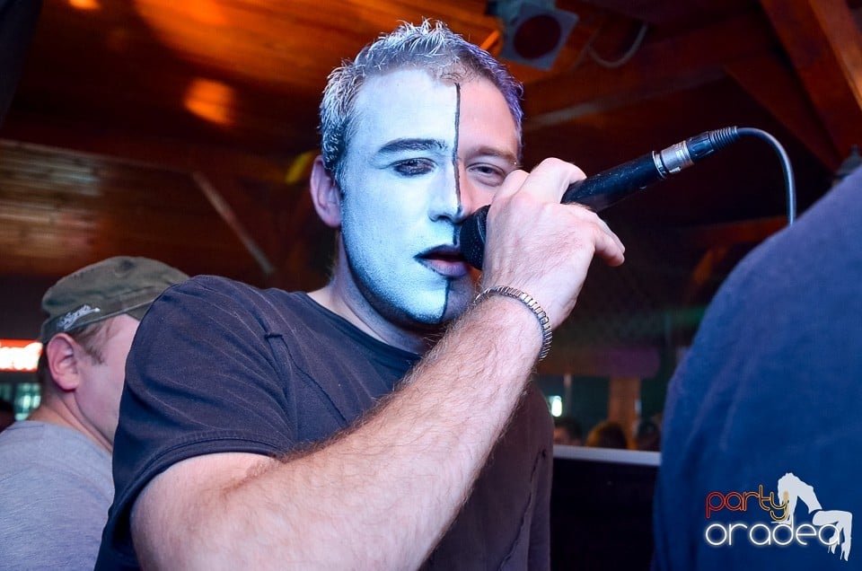 Halloween Party & Laser Show în Faház,