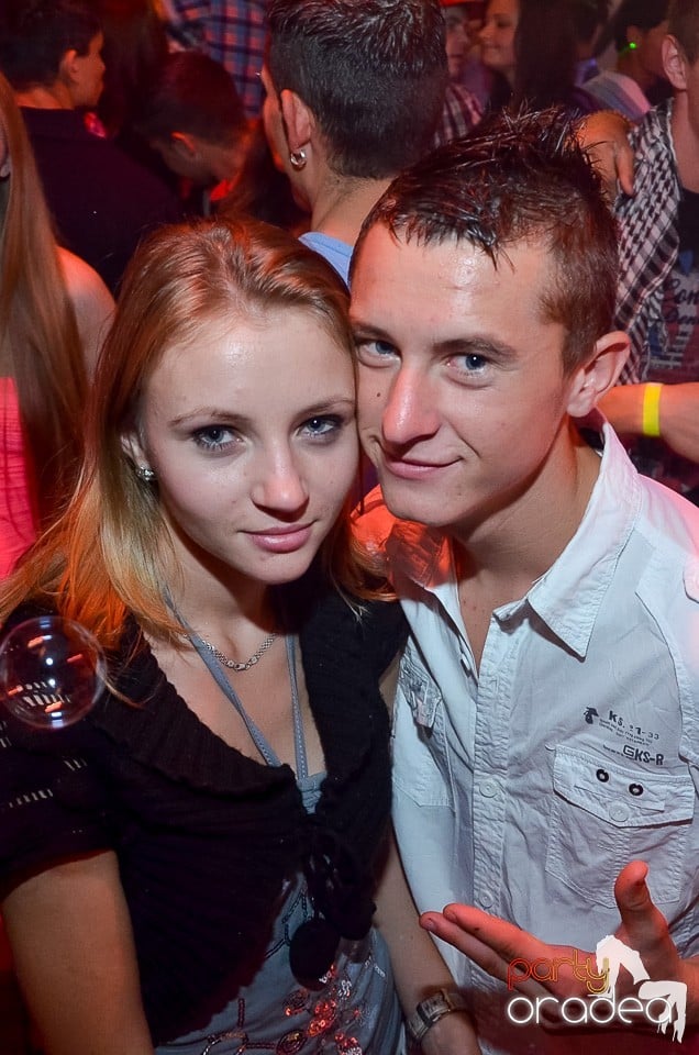Halloween Party & Laser Show în Faház,