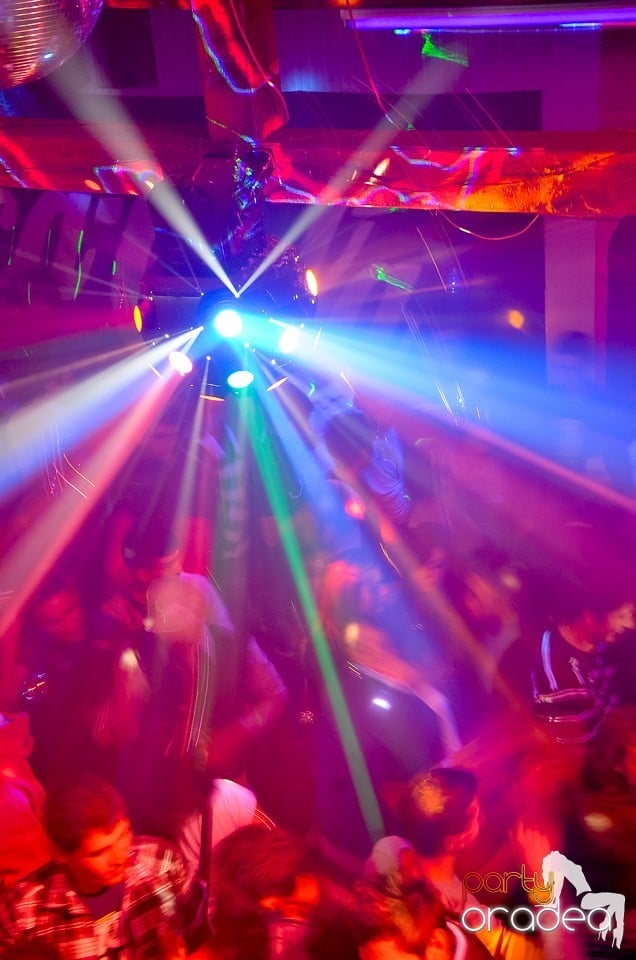 Halloween Party & Laser Show în Faház,