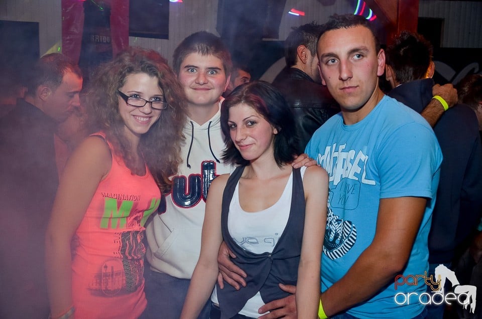 Halloween Party & Laser Show în Faház,