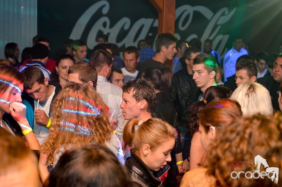 Halloween Party & Laser Show în Faház,