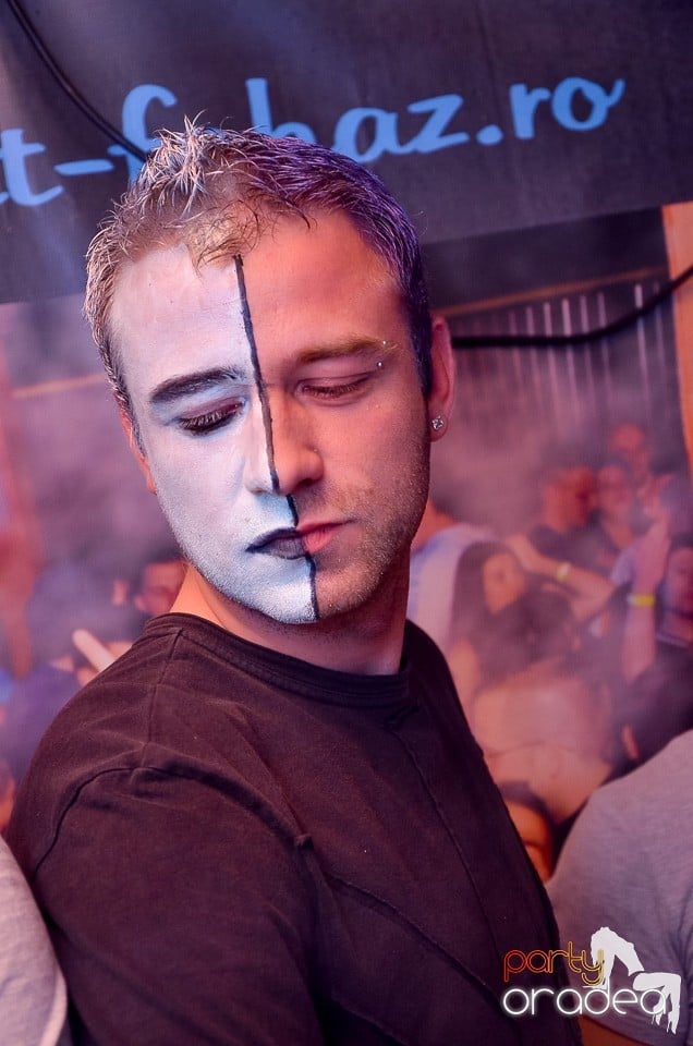 Halloween Party & Laser Show în Faház,
