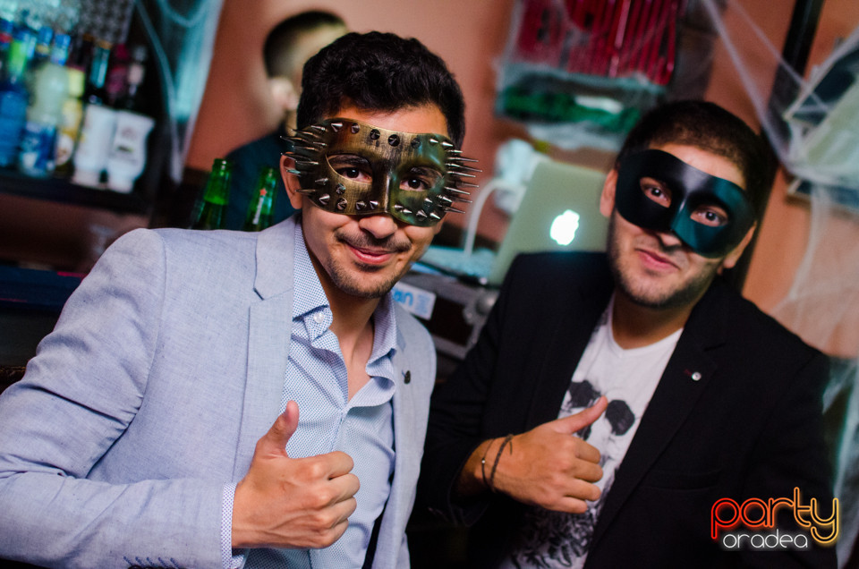 Halloween Party @ Edison Pub, 