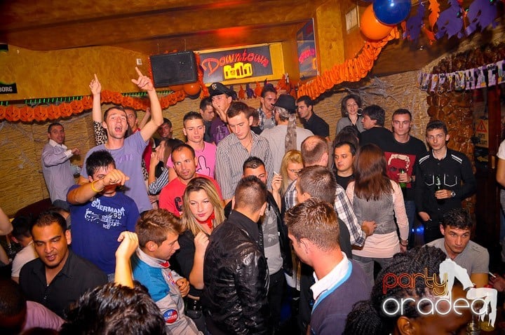 Halloween Party în Downtown, 