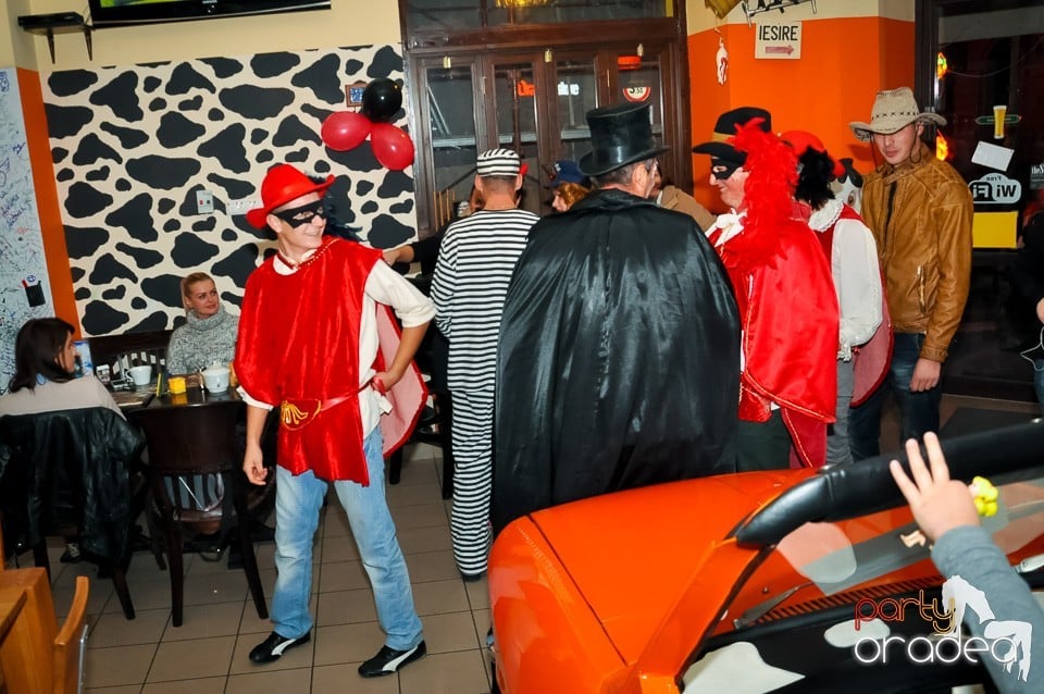 Halloween Party în Lactobar, 